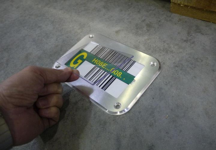 inotec Barcode Bodenmarkierung Floorblock Installation inotec Barcode Bodenmarkierung Floorblock Installation