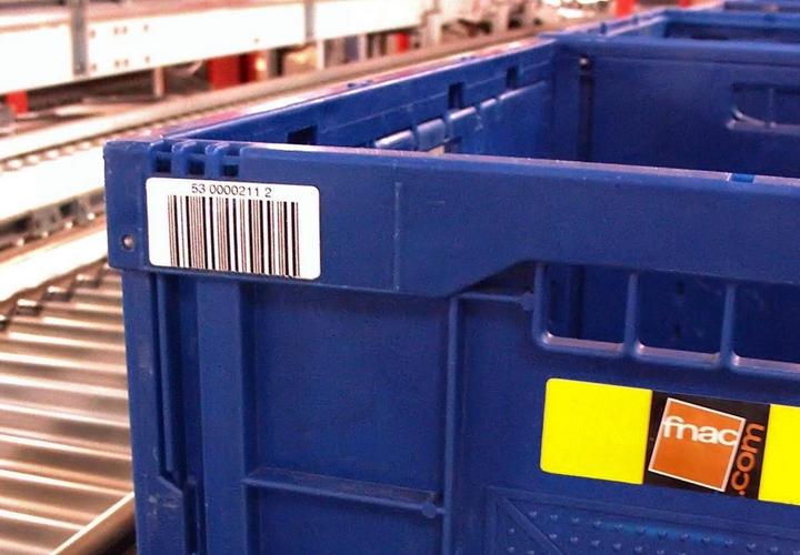 inotec Barcode Etikett Behälter Förderband Detail inotec Photo of Barcode Etikett Behälter Förderband Detail